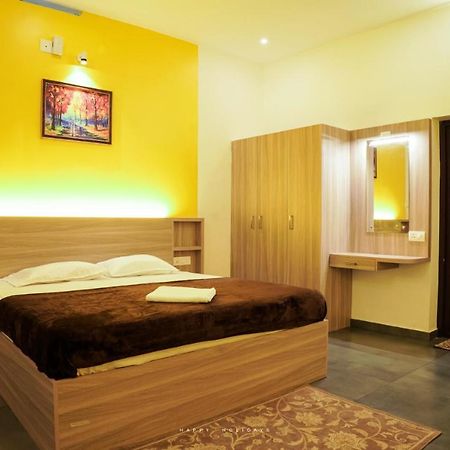 Happy Holidays Resort Kanthalloor Экстерьер фото